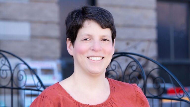 Headshot of Joanna Michelle Garren