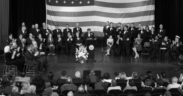 A wide shot of the 2014 Everett Inaugural Ceremony